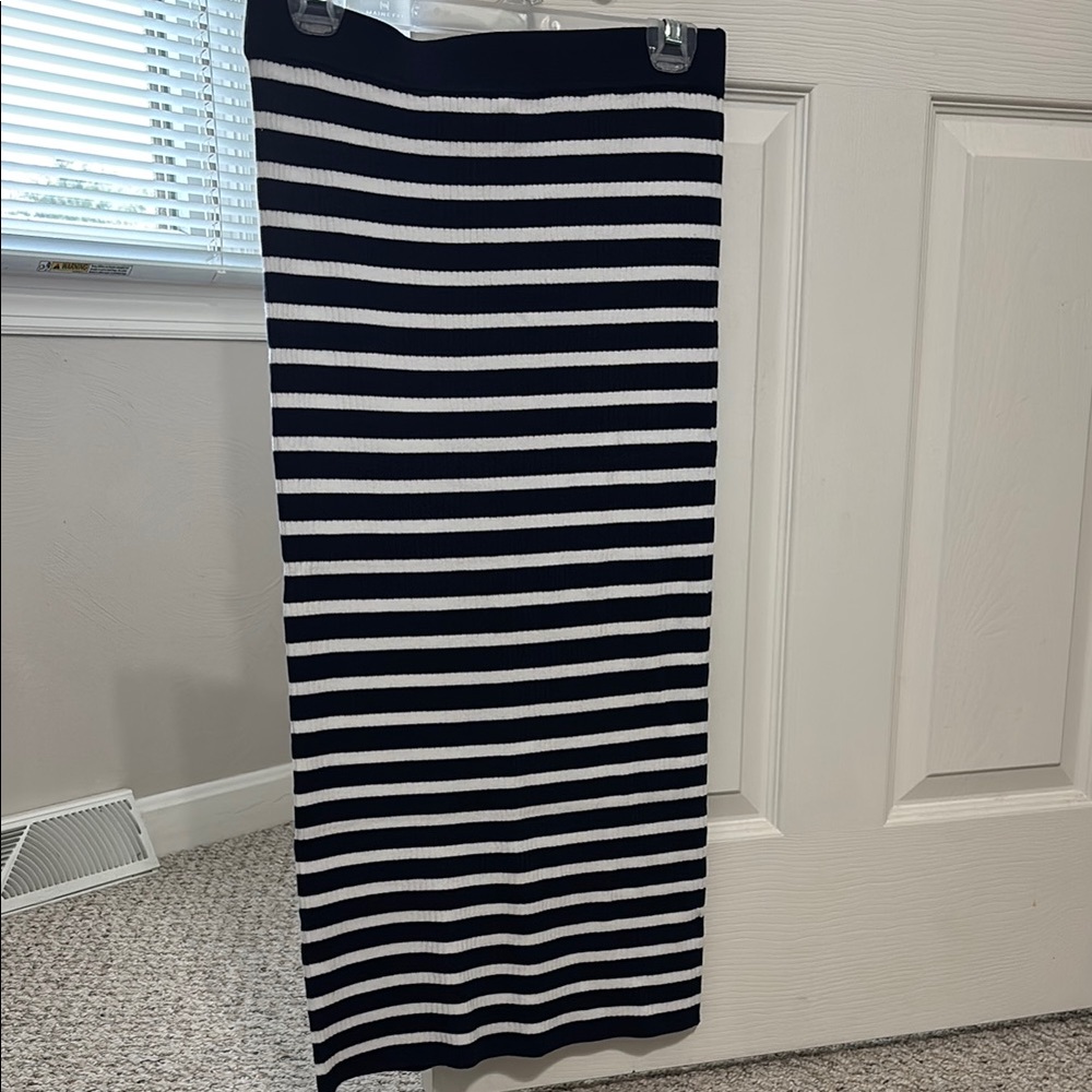 Striped loft navy and White Women's Skirt